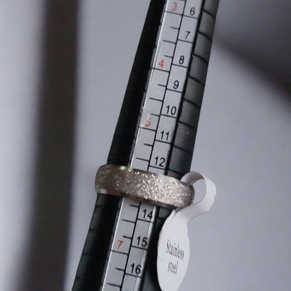 Stainless Steel Glitter Textured Ring - Picture 1 of 4